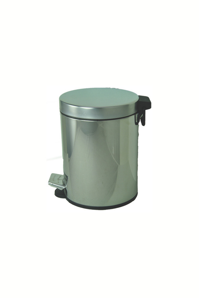 Clk Aksesuar Pedallı Çöp Kovası 5 lt Krom